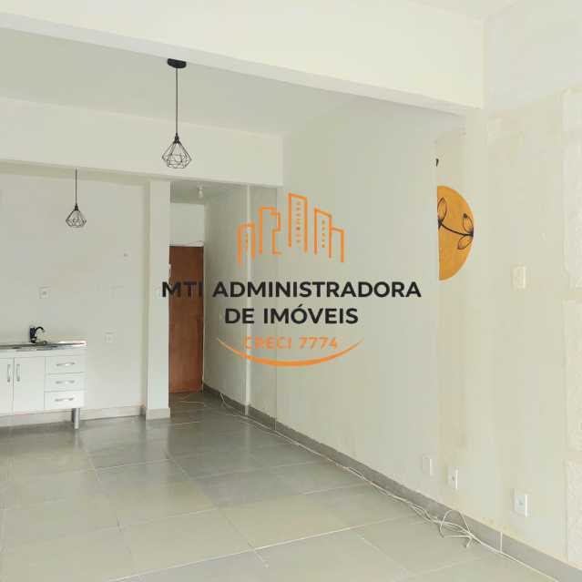 b0e5aad3-a69d-40b5-981a-0b6d18 - 4