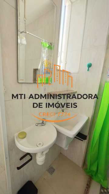 f29abc21-6fb1-4853-9fd2-aa6d80 - 17