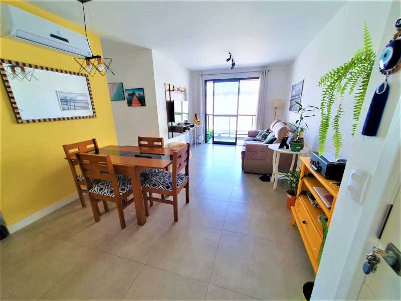 Conheça Sala ampla do imóvel - Apartamento 3 quartos à venda Rio de Janeiro,RJ - R$ 648.000 - APT3QTOAMPLOCOMGARDEM - 4 Sala ampla - 4