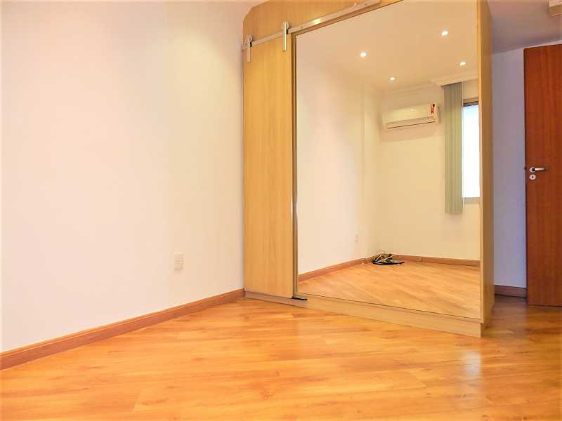 Conheça Quarto suíte com split do imóvel - Apartamento à venda Rua Olegarinha,Rio de Janeiro,RJ - R$ 719.000 - GRAJAU 2 DEPEND RESERVA - 4 Quarto suíte com split - 4