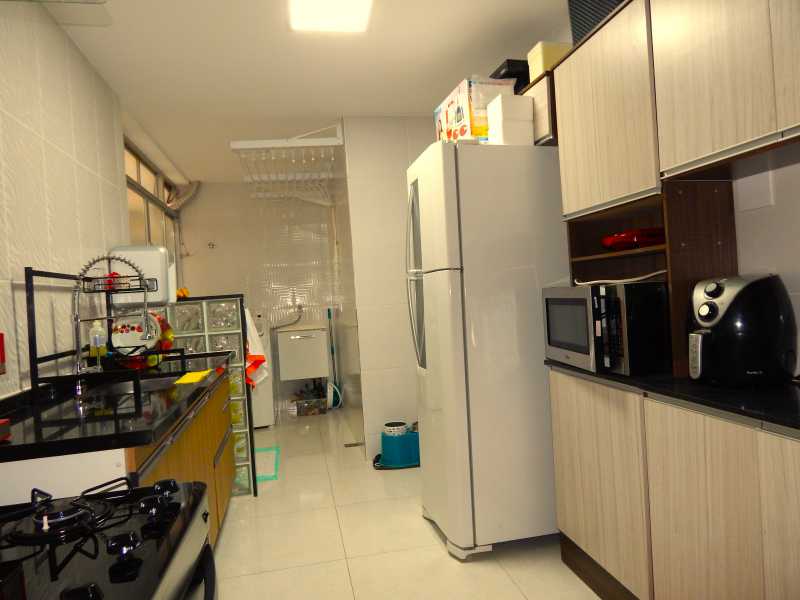 Conheça Copa/Cozinha ampla do imóvel - Apartamento 3 quartos à venda Rio de Janeiro,RJ - R$ 229.000 - VI3QTOSPVIV - 10 Copa/Cozinha ampla - 10