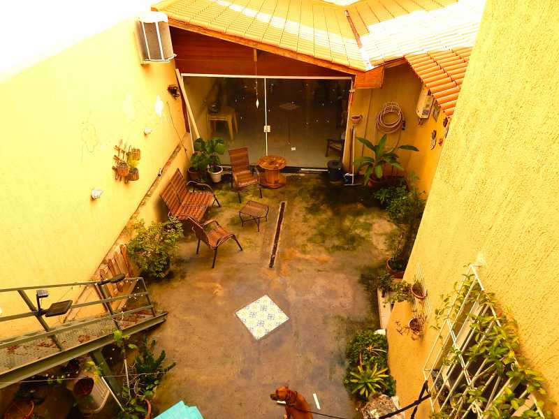 Conheça Vista área externa + salão do imóvel - Casa 3 quartos com 149 m² a 400 metros do Shopping Tijuca - CASA 3 QTOS PROX SHOPPING TJ - 12 Vista área externa + salão - 12