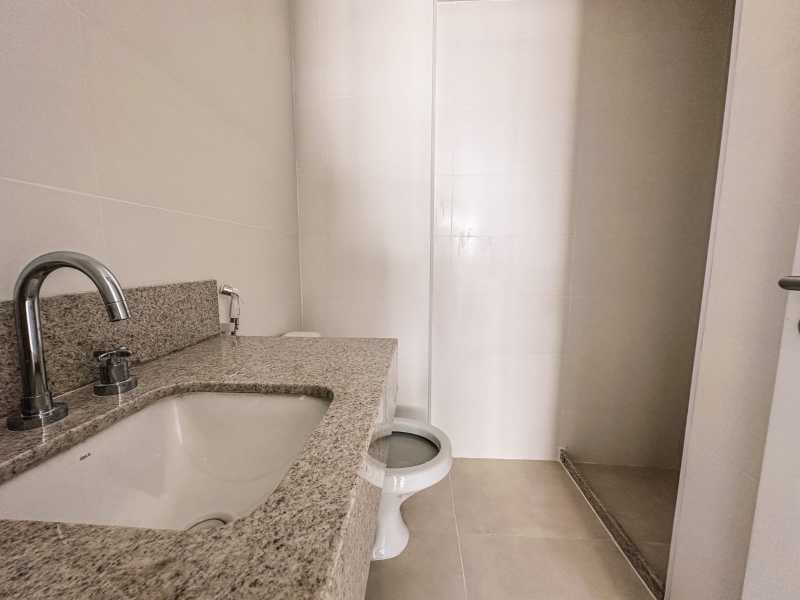 Conheça Banheiro 2º piso do imóvel - Cobertura à venda Rua Marquês de Valença,Rio de Janeiro,RJ - R$ 1.579.000 - COBMVNOVA - 10 Banheiro 2º piso - 10