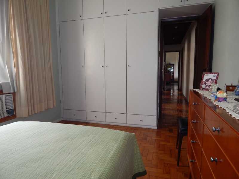 Conheça Quarto 3 com armários do imóvel - Amplo 3 quartos com dependência completa próximo ao Metrô - 3QTOSDEP138JGFC - 10 Quarto 3 com armários - 10