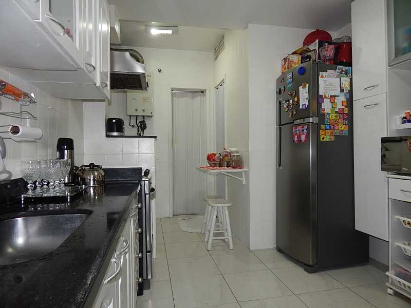 Conheça Copa/Cozinha do imóvel - R$ 619 mil - 2 Quartos + Dependência - tj-bm-2qtodep - 14 Copa/Cozinha - 14