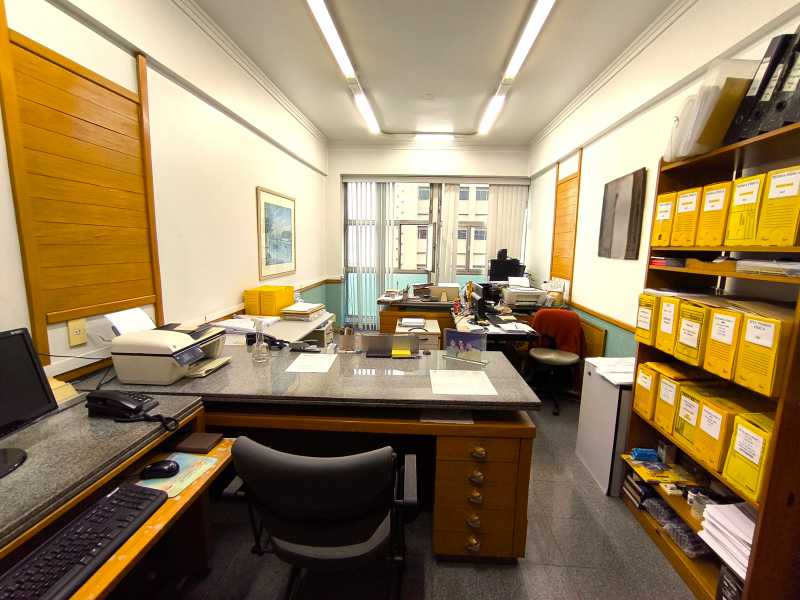 Conheça Sala ampla e mobiliada do imóvel - Sala Comercial 33m² à venda Edifício Comércio E Indústria,Rio de Janeiro,RJ - R$ 59.000 - sl.coh.centro - 2 Sala ampla e mobiliada - 2