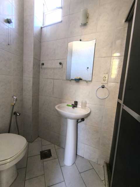 Banheiro de serviço - 10