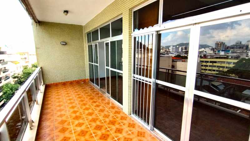 Conheça Varandão do imóvel - Apartamento 4 quartos à venda Rio de Janeiro,RJ - R$ 990.000 - TJ-4QTO-MV-SAC - 1 Varandão - 1