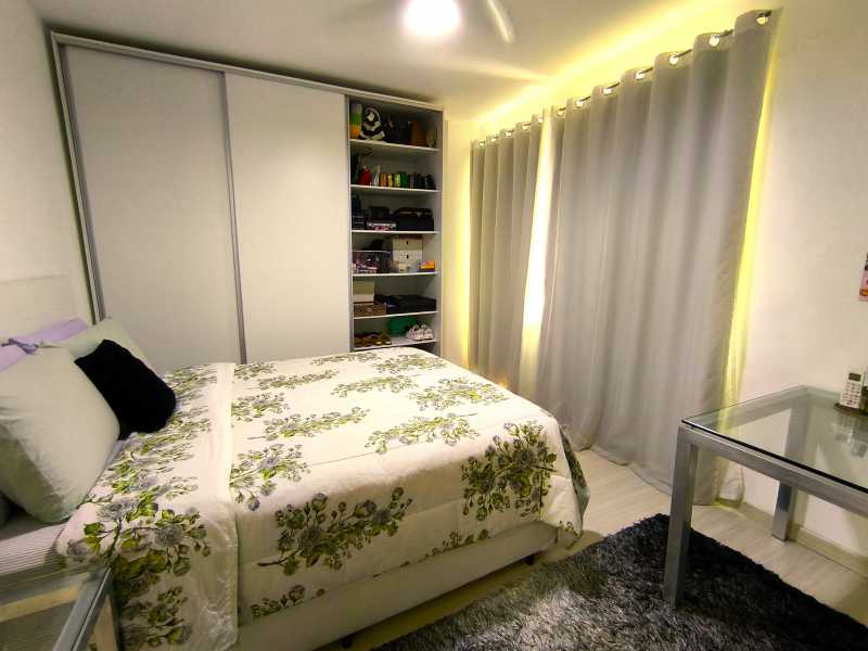 Qto suíte com armário - 9