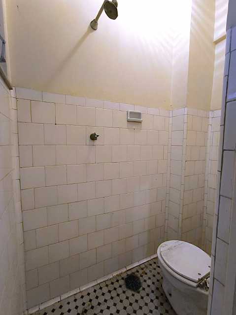 Banheiro de serviço - 8