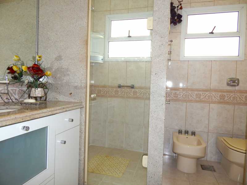 Banheiro suíte 1 - 9