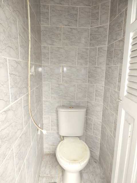 Banheiro de serviço - 10