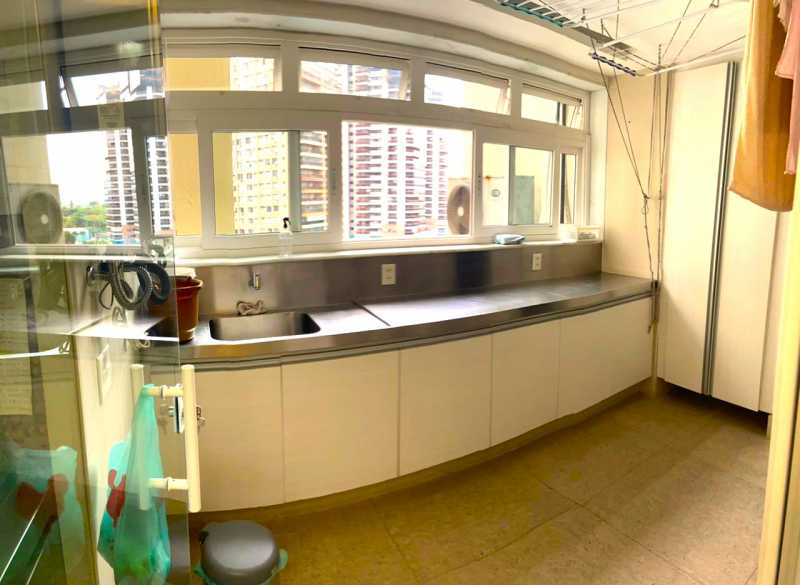 Área de serviço - 15