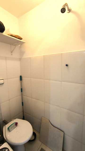 Banheiro de serviço - 11