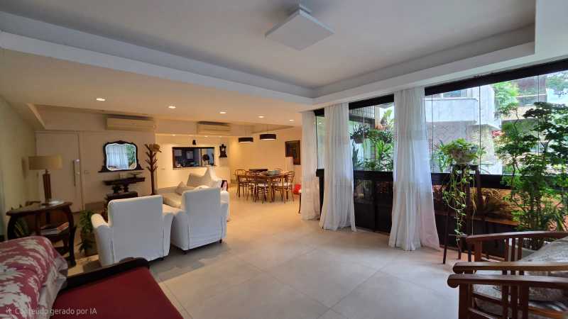 Sala integrando com a varanda - 2