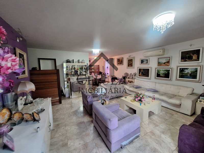 Casa em Condomínio : Duplex / Residencial / Freguesia (Jacarepaguá) - CICN40084