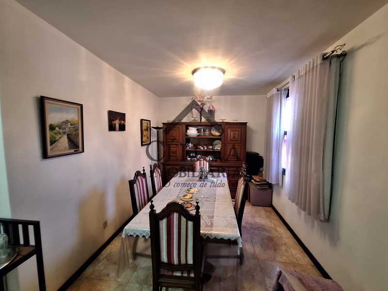Casa em Condomínio : Duplex / Residencial / Freguesia (Jacarepaguá) - CICN40084