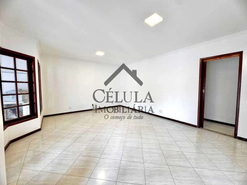 Casa em Condomínio : Duplex / Residencial / Vargem Grande - CICN40096