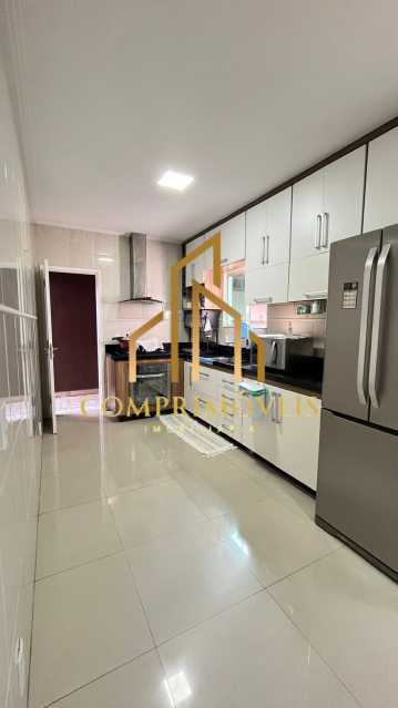 c730b9ad-9755-4342-8dbe-f3973b - 11