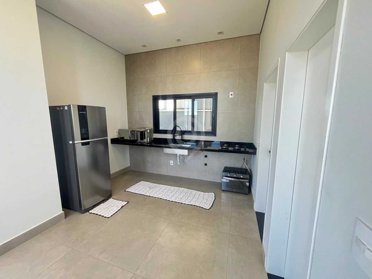 WhatsApp Image 2025-10-21 at 1 - 6