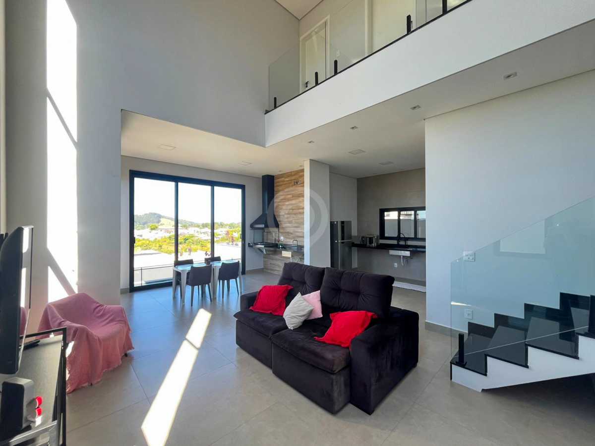 WhatsApp Image 2025-10-21 at 1 - 3