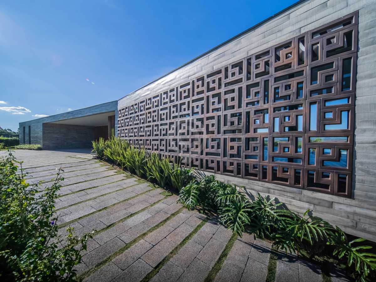 002 externas 8 - 27