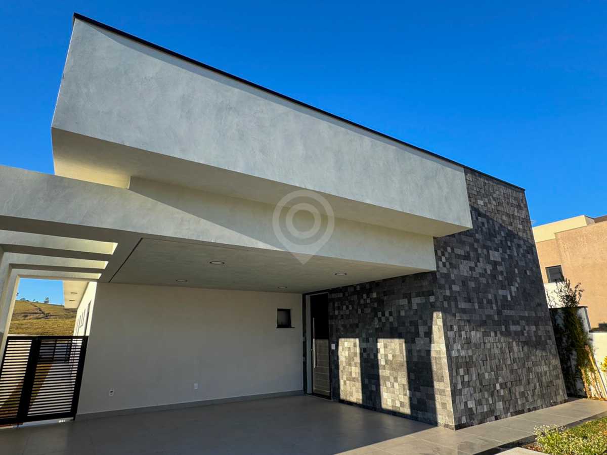 WhatsApp Image 2025-09-22 at 1 - 4