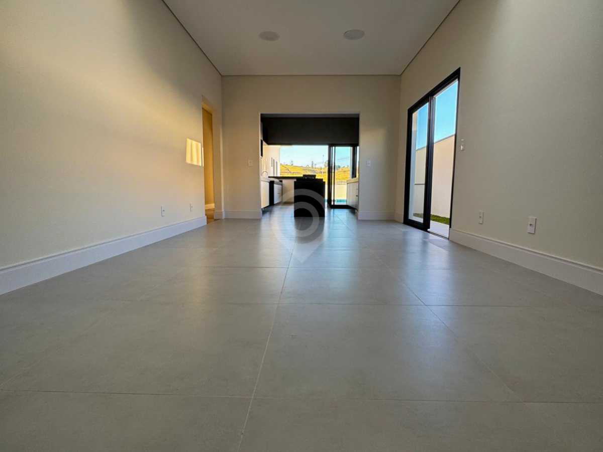 WhatsApp Image 2025-09-22 at 1 - 8