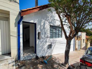 Casa 4 quartos para venda e aluguel Itatiba,SP Centro - R$ 750.000 - VICA40169