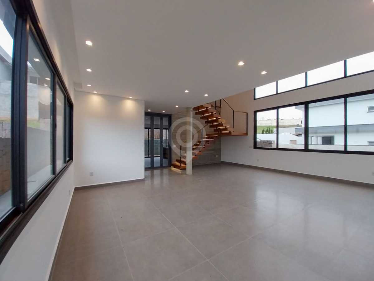 WhatsApp Image 2025-10-23 at 1 - 7