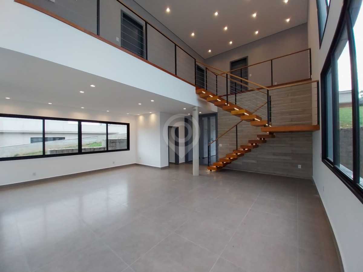 WhatsApp Image 2025-10-23 at 1 - 4