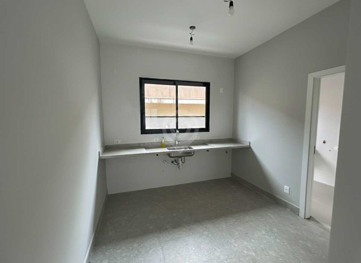 WhatsApp Image 2025-12-10 at 1 - 6