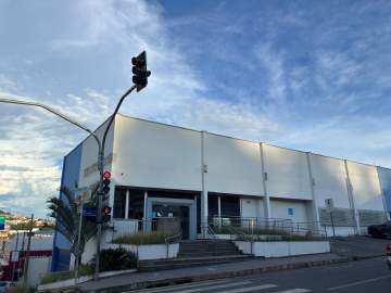 BOA LOCALIZAÇÃO - Barracão para alugar Itatiba,SP Vila Santa Luzia - R$ 50.000 - VIBA00010