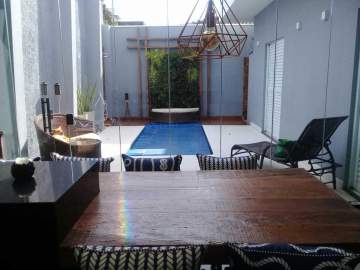 Condomínio Condomínio Terras de São Francisco - Vinhedo - Casa térrea com 3 quartos a venda no condomínio Terras de São Francisco na cidade de Vinhedo - SP - VICN30652