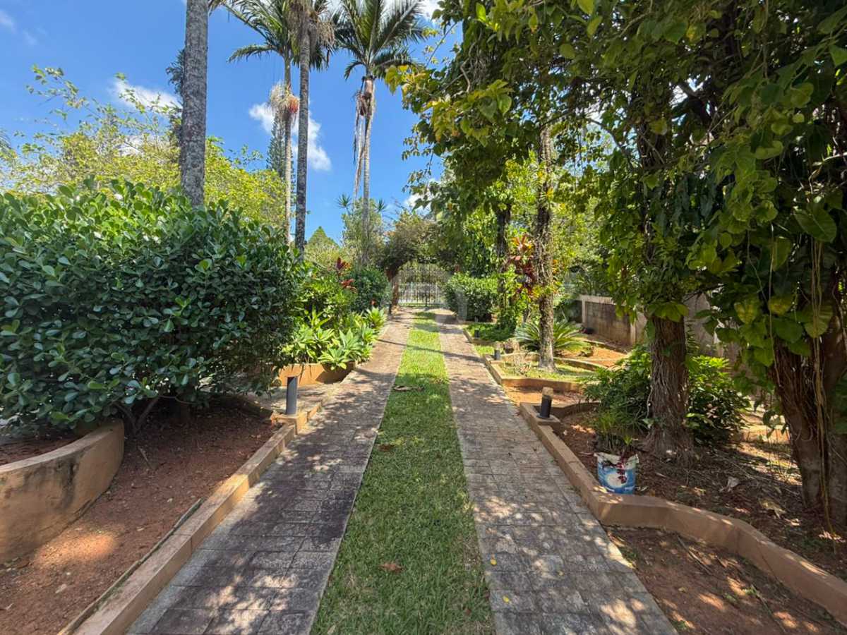 e388751c-f7ee-4296-ad7c-4cf5b2 - 18