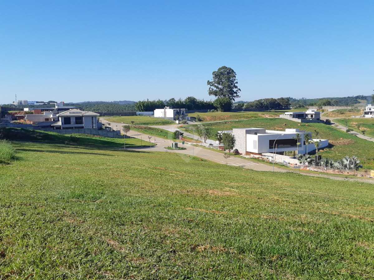 59d9c477-f88e-4f31-8207-b55719 - 1