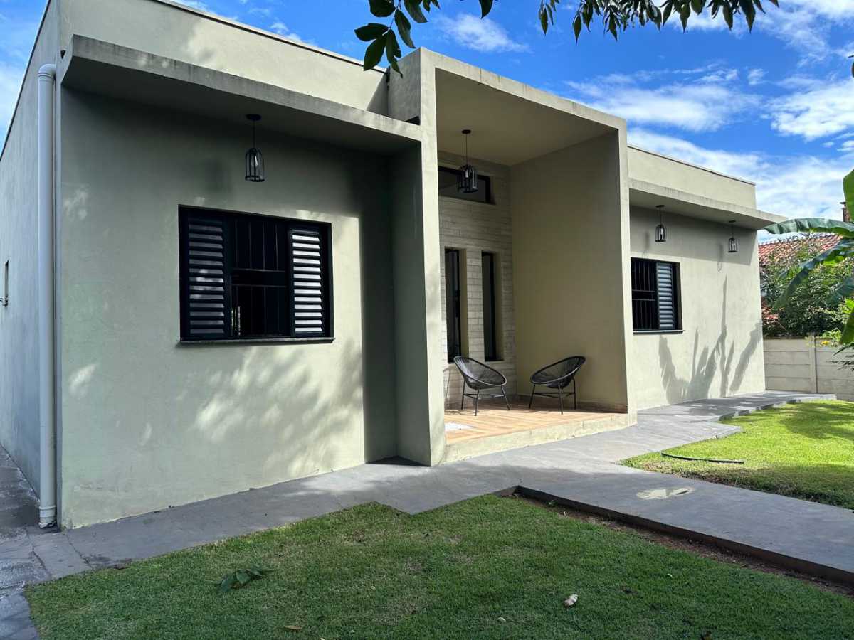 Conheça - do imóvel - Casa térrea com 3 quartos no condomínio Chácaras do lago na cidade de Vinhedo-SP - VICN30682 - 3 - - 3