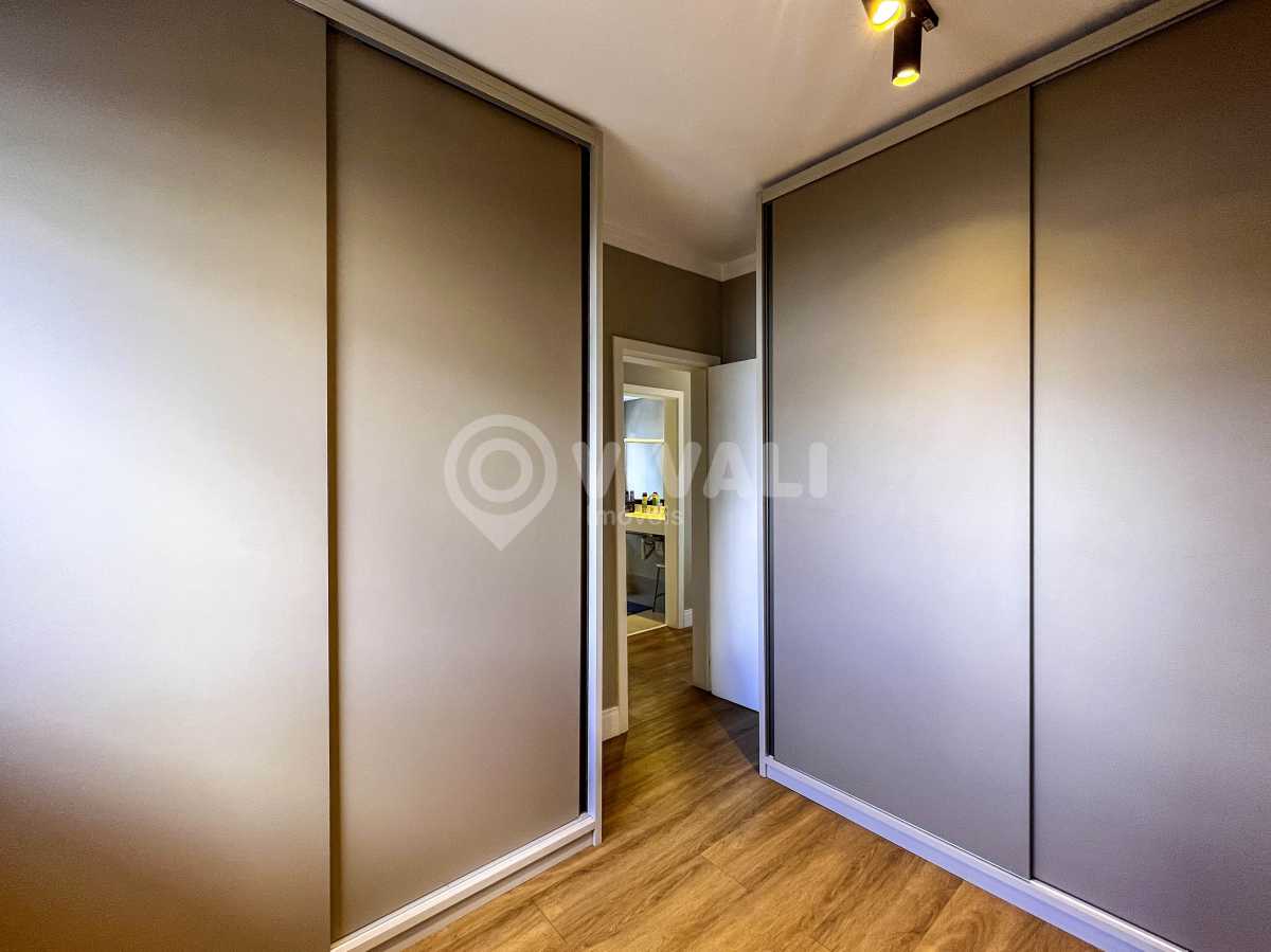 CLOSET - 15