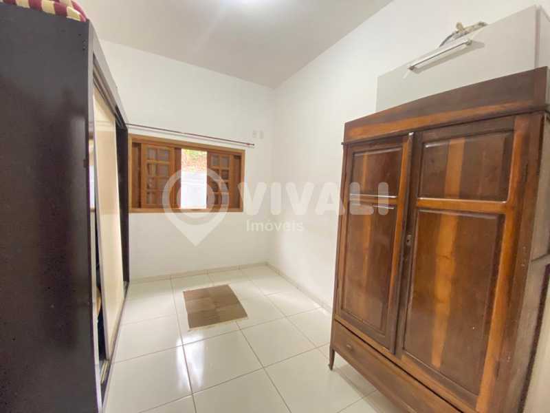 QUARTO TERCEIRO - 13