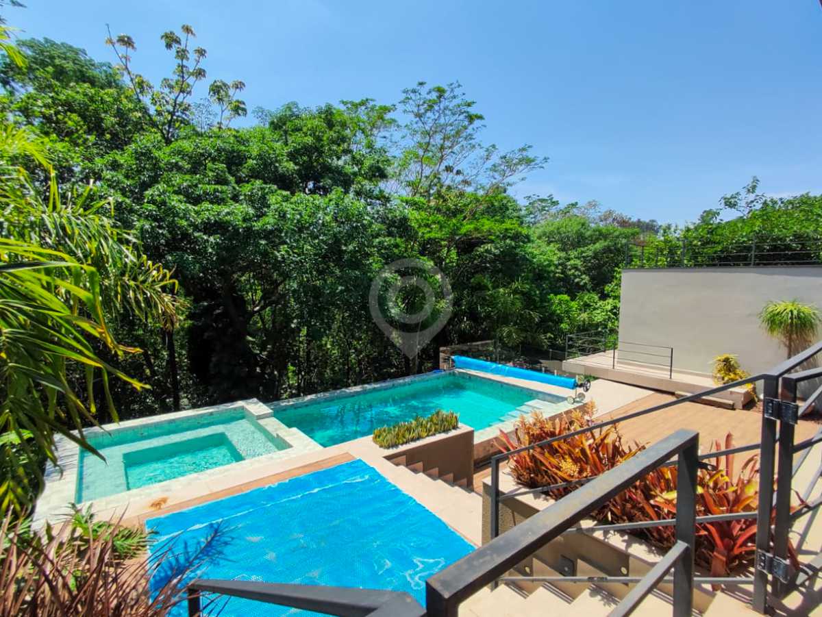 WhatsApp Image 2025-10-22 at 1 - 27