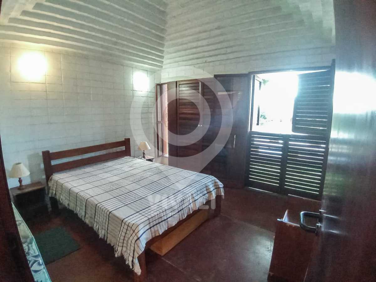 16c21861-1c08-4999-9fb6-7bd276 - 15