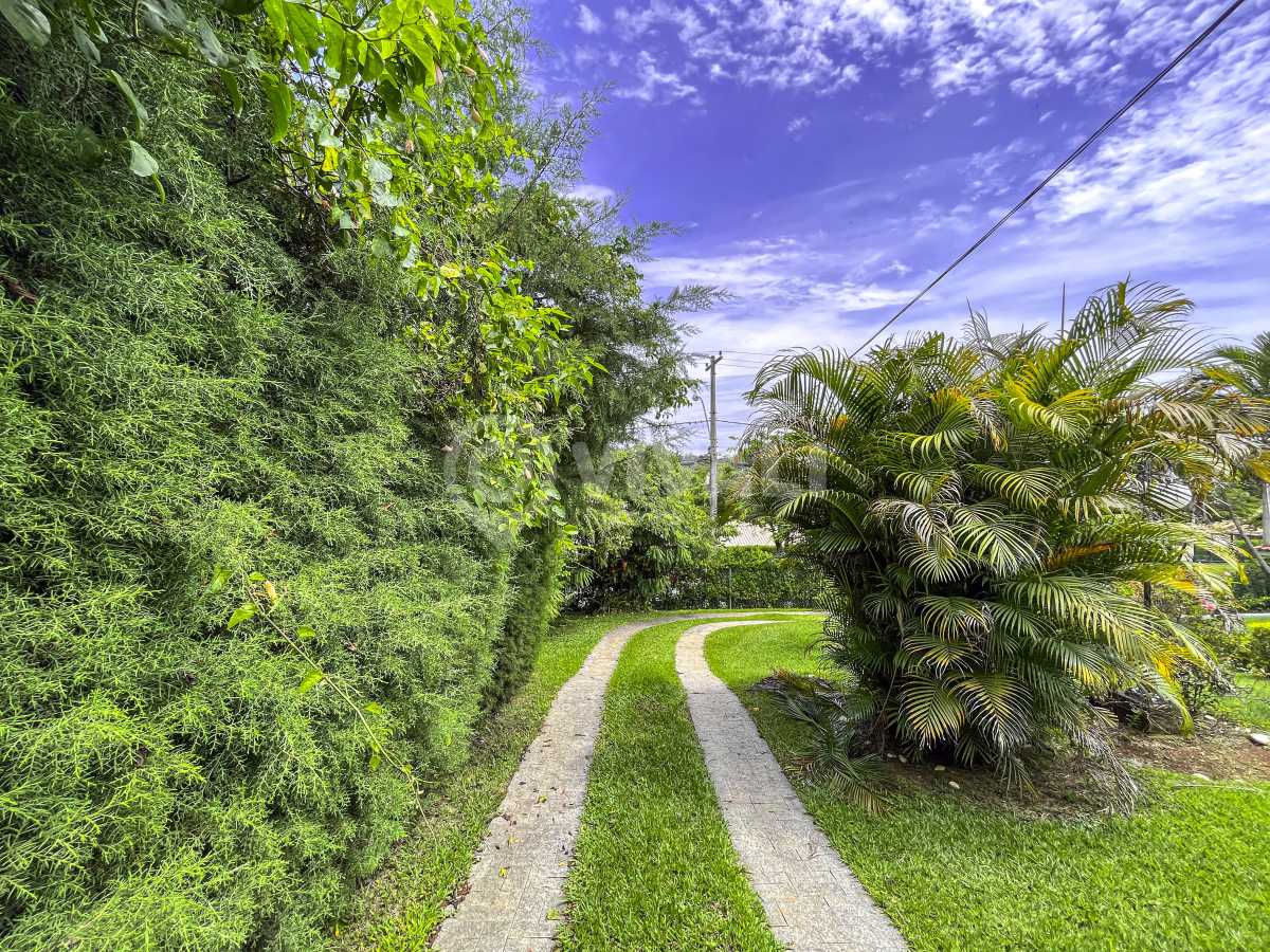 ENTRADA PARA GARAGEM - 26