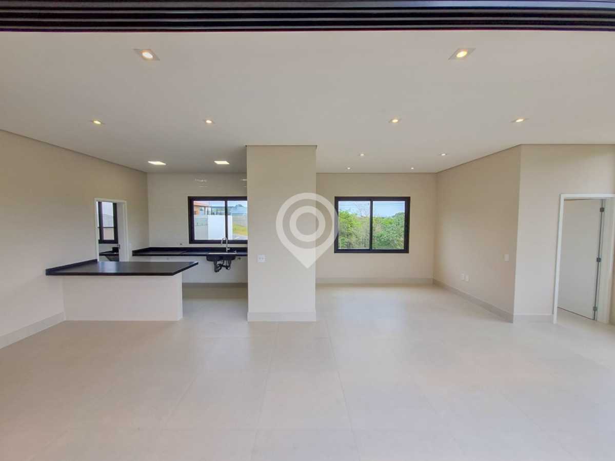 WhatsApp Image 2024-10-23 at 1 - 6