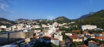 Imperdível - Apartamento a venda varandinha, sala 2 ambientes, 2 quartos e 1 vaga. Piscina, sauna, churrasqueira e academia - MCAP20218