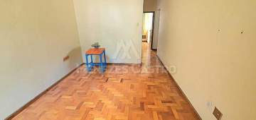 Imperdível - Apartamento a venda na Tijuca, Sala, 2 quartos, próximo ao Largo da Segunda-feira e ao metrô. - MCAP20232