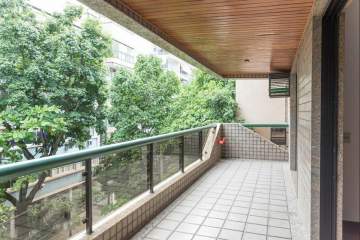 Imperdível - Tijuca- Rua Marques de Valença- Apartamento amplo, 4 quartos, 2 suítes, dependência completa, 2 vagas. - BTAP40049
