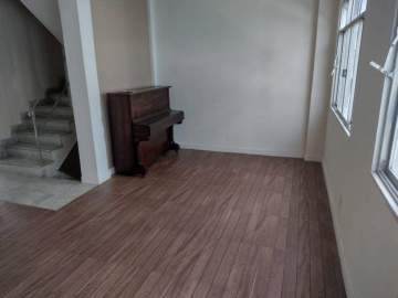 Oportunidade - Vila Isabel - Rua Teodoro da Silva, casa duplex de vila. 3 quartos, 2 vagas. - BTAP30490