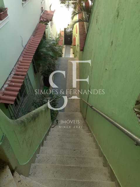 17c0c00a-b03e-4801-a325-fb4fea - 4
