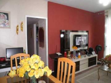 Ótima localização - Tijuca - Rua Carlos Vasconcelos- Apartamento, 2 quartos, suíte, dependência completa. 1 vaga. Colado no metrô. - BTAP20740