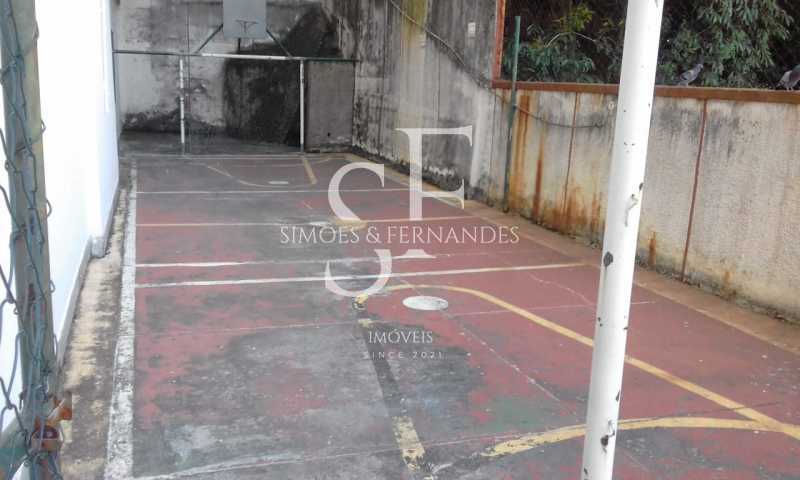 18- quadra poliesportiva - 18
